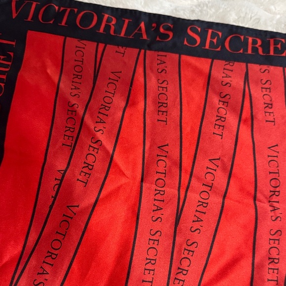 Victoria's Secret Red and Black Scarf - Picture 4 of 4